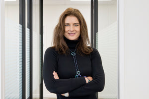 Dr Olivia J. Erdelyi
