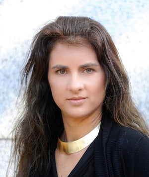 Dr Olivia J. Erdelyi